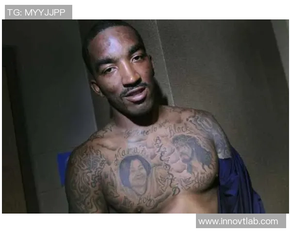 足球明星纹身展现个性魅力虎嗅蔷薇传递热血与梦想